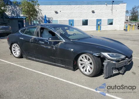 2019 Tesla Model S z USA, uszkodzony, nr VIN 5YJSA1E23KF337255
